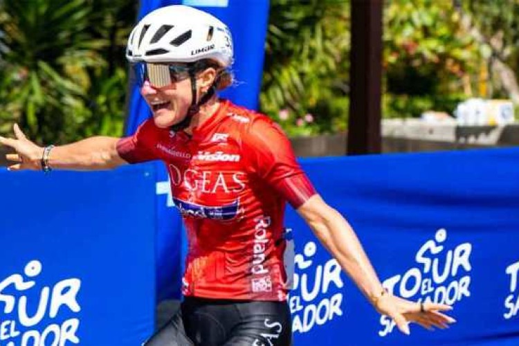 Ciclista británica Hall gano primer Grand Prix en El Salvador