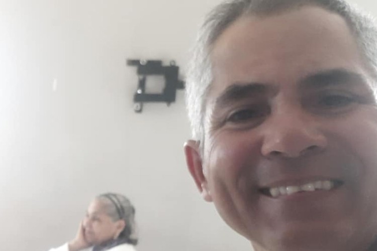 The Poet of Guáimaro Vibrates Between Identity and the Word 