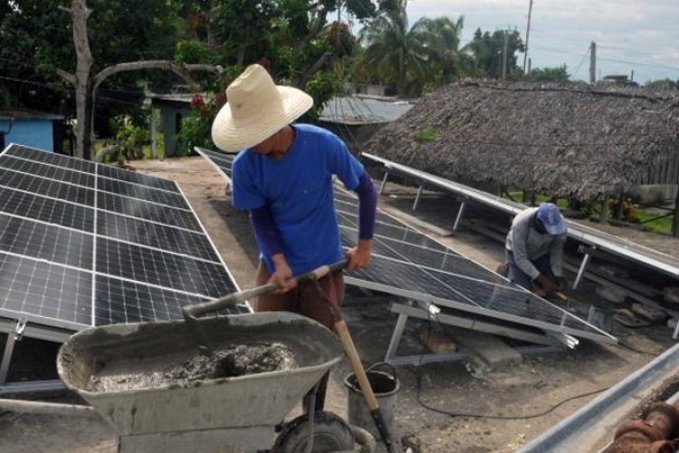 Cienfuegos, with the energy of the Sun