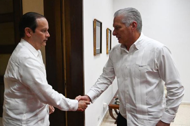 Recibe Díaz-Canel a Canciller de Panamá