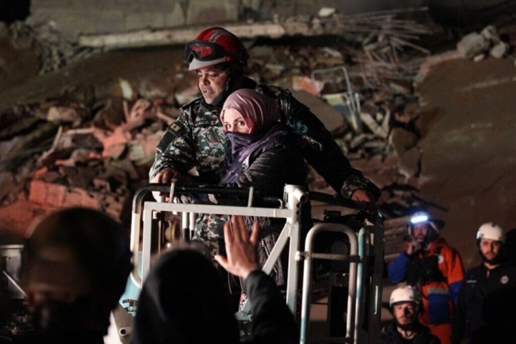 Francia en cruzada por incluir a Líbano en alto el fuego