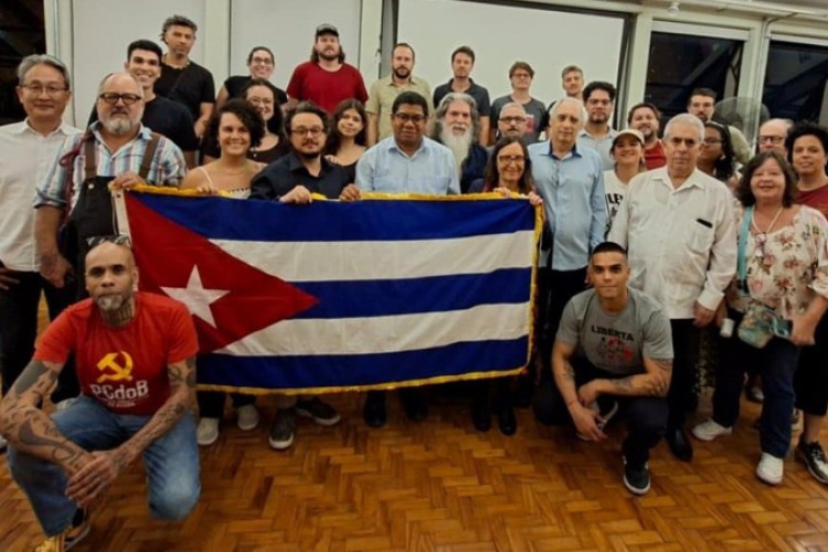 Embajador cubano en Brasil concluye visita a São Paulo