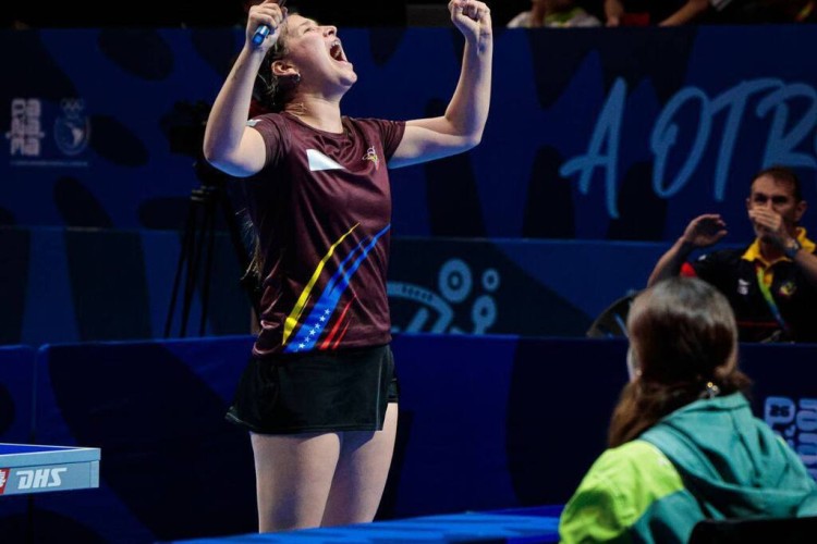 Rodríguez felicita a atleta venezolana por oro en Suramericanos