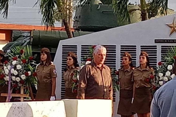 Díaz-Canel junto al pueblo celebra 65 años de la victoria en Girón 