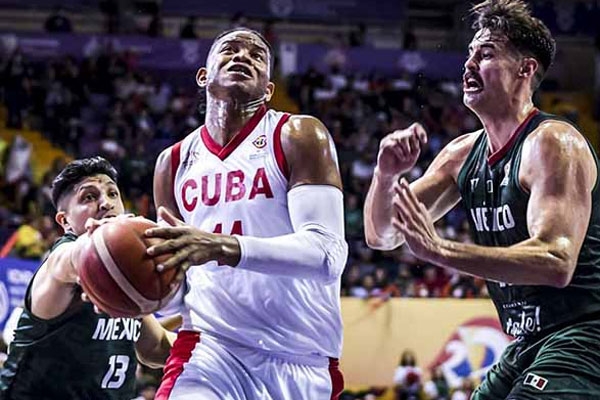   Jasiel Rivero lidera la selección masculina cubana de baloncesto