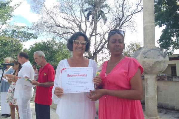 Colectivo de trabajadores de Radio Guáimaro.