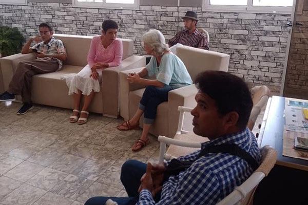 Escritores intergrantes del Taller Literario Municipal Pablo de la Torriente Brau