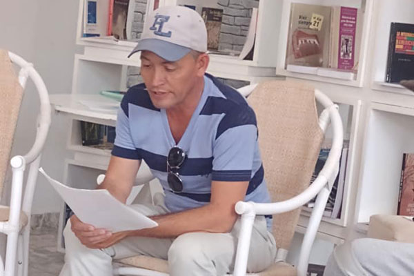 Escritores intergrantes del Taller Literario Municipal Pablo de la Torriente Brau