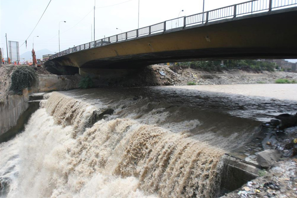 rio Rimac contaminado por r