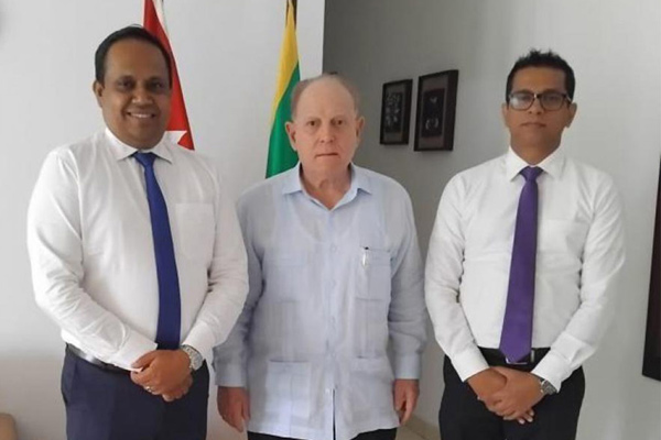 Andres Garrido y Directivos