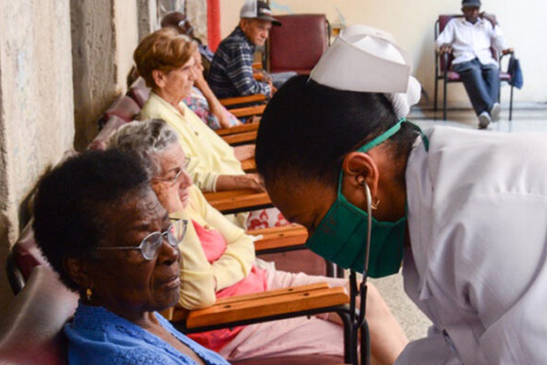 hogar ancianos cuba 735x400