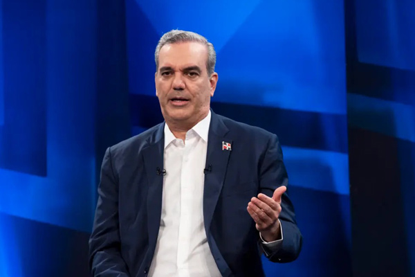 Luis Abinader 1 2 3 4 5 1 2