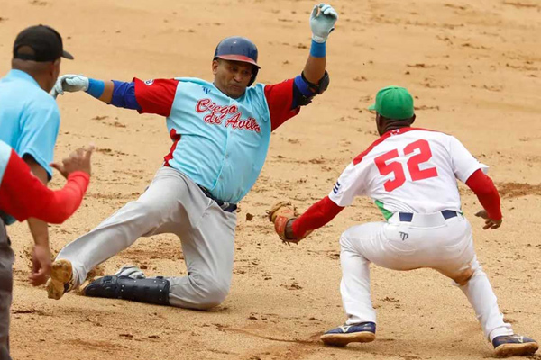 1 Cuba Beisbol Tigres Ciego