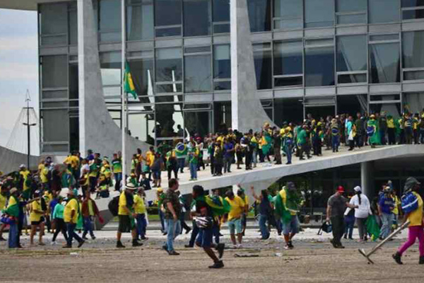 brasil condena golpistas 1