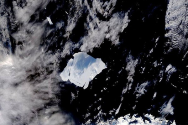 El iceberg más grande del mundo, a punto de desaparecer