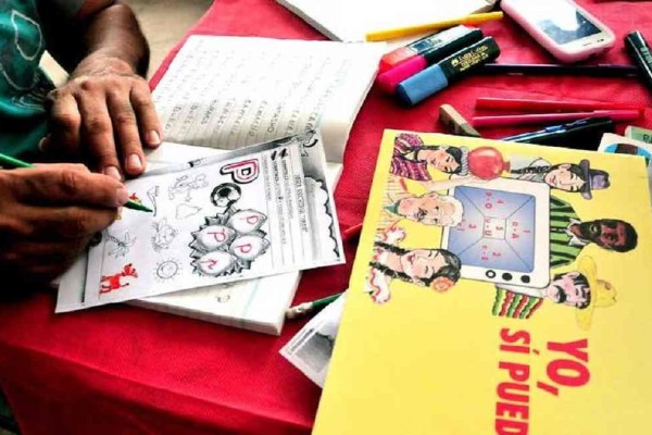 Honduras hace historia con erradicación del analfabetismo
