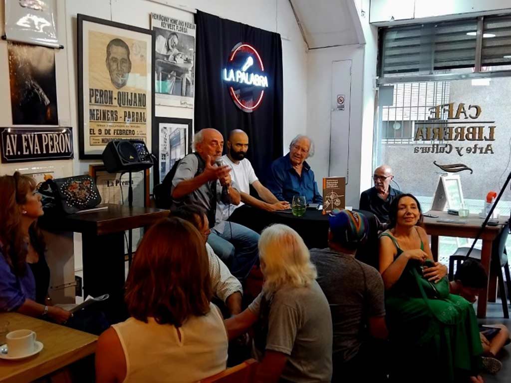 Perez Esquivel Presenta Libro1