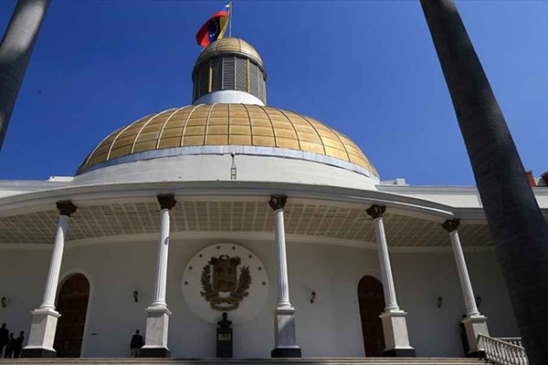 Parlamento de Venezuela pl large