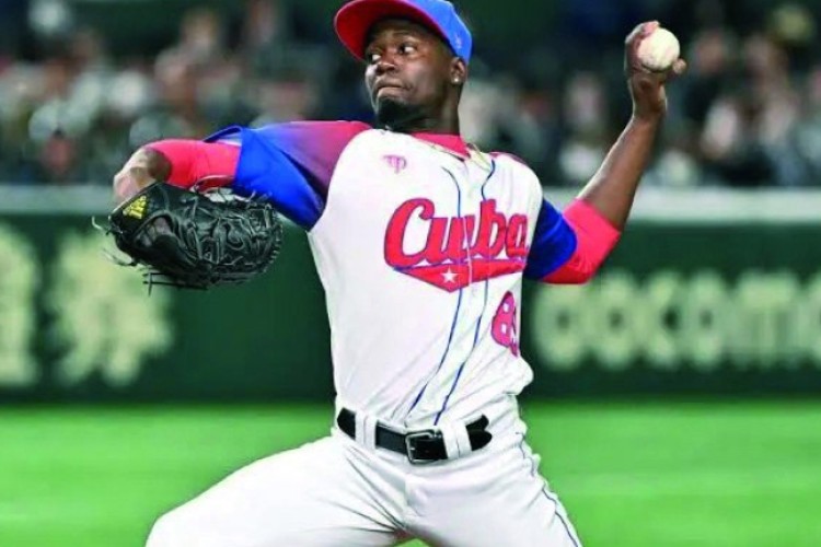 Moinelo shuts down Chiba Lotte in his return to the throne